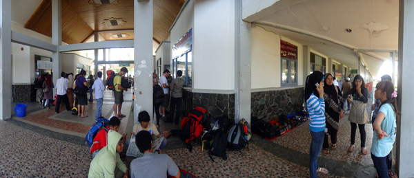 antri tiket di ulele