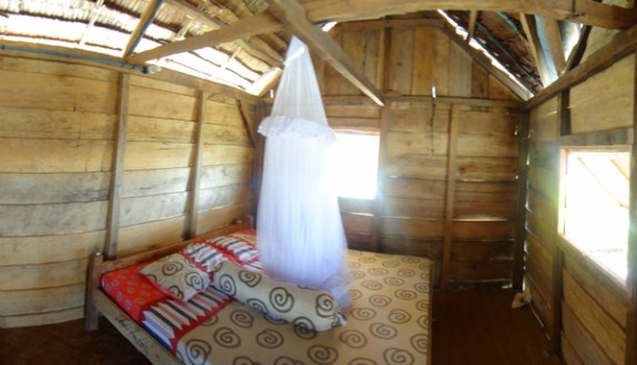 kamar dengan kelambu