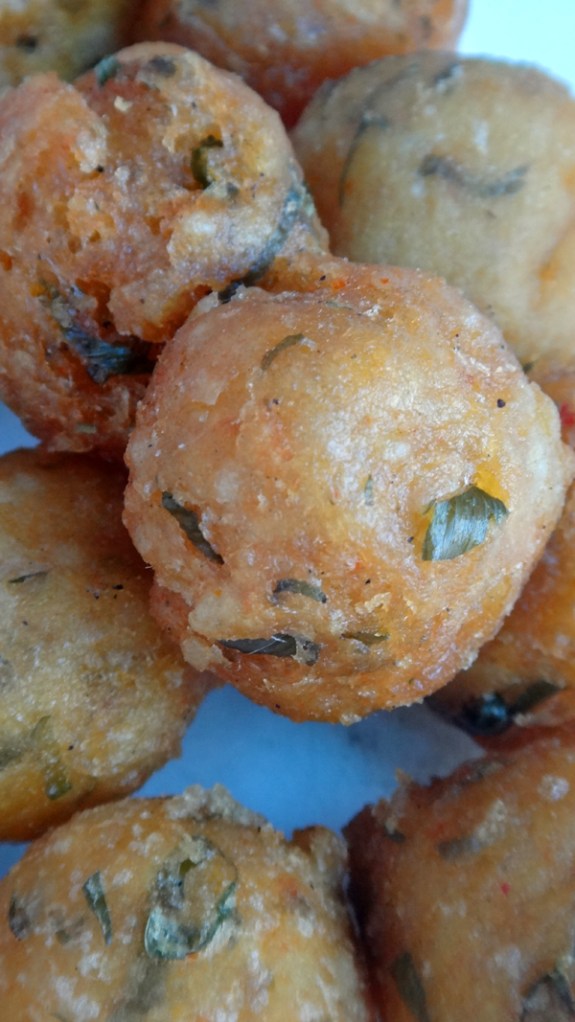 bola-bola Sala Lauak