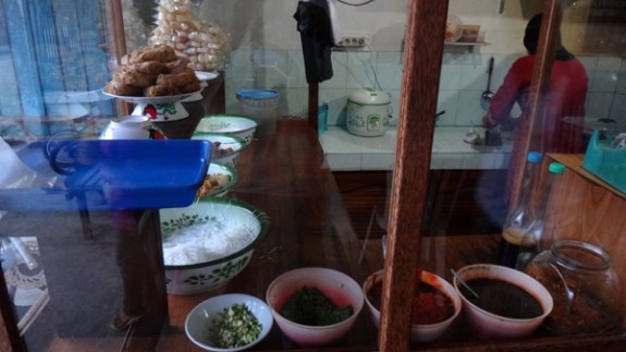 Mengintip-racikan bahan dan bumbu soto Semurup