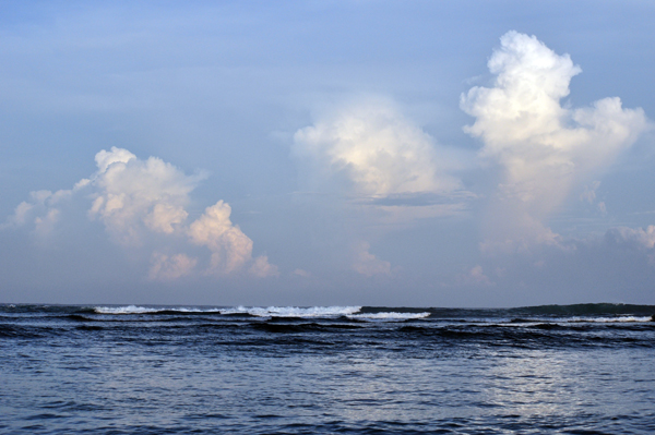 awan bagai lukisan alam