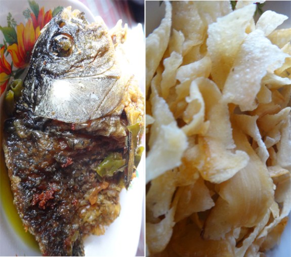 menu lain: ikan goreng sambal hijau dan keripik ubi