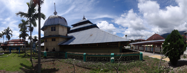 sisi lain-Masjid Keramat Pulau Tengah