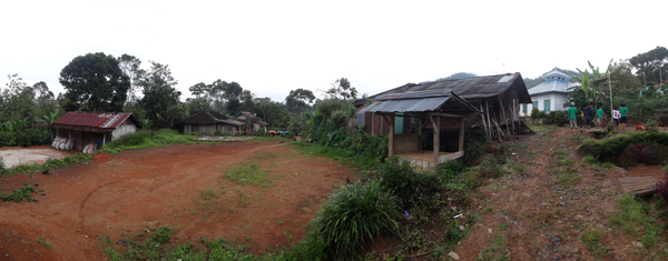 perkampungan di balik bukit