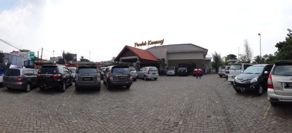 Pondok Kemangi -restoran mengusung konsep tradisional dan moderen