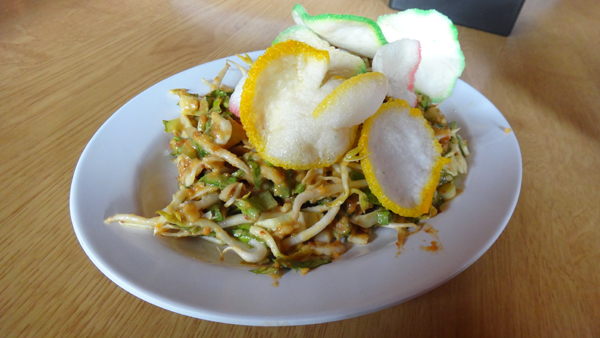 karedok- makanan khas Sunda 