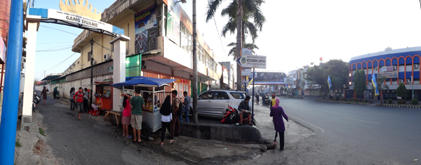 gerobak bubur - tepat berada di depan Lembaga Kursus LIA jalan Kartini gerobak bubur - tepat berada di depan Lembaga Kursus LIA jalan Kartini