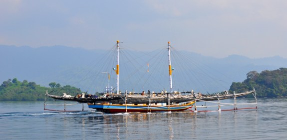 kapal berbentuk bagan 