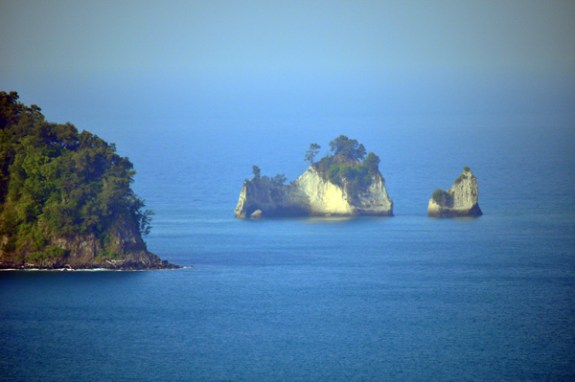 daratan baru di sekitar pulau Rakata