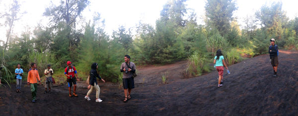 mendaki gunung anak Krakatau mendaki gunung anak Krakatau