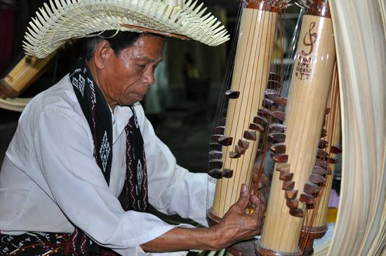 Jeremias - sang maestro sasando