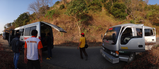 kuning - bukit gersang sepanjang jalan 