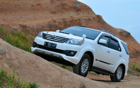 Berpetualang Bersama New Fortuner
