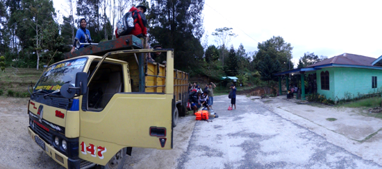 truk barang - kendaraan menuju Taman Eden 100