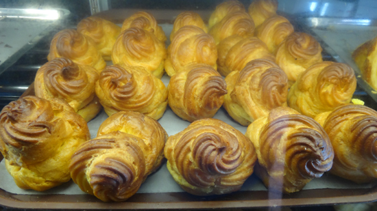 kue soes dari Tip Top