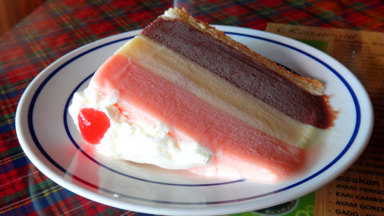 ice cream cake tiga lapis