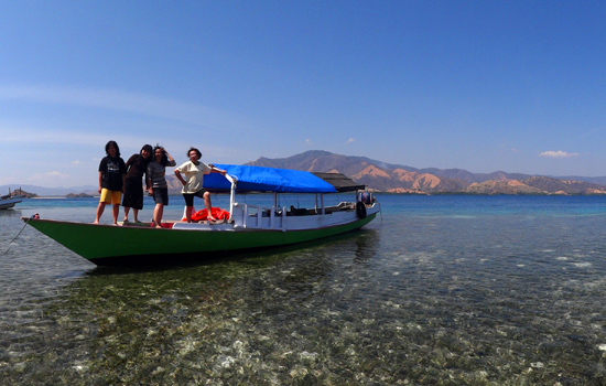 Life Begin at Forty - Rosi, Lucy, Evi dan Bu Herlina