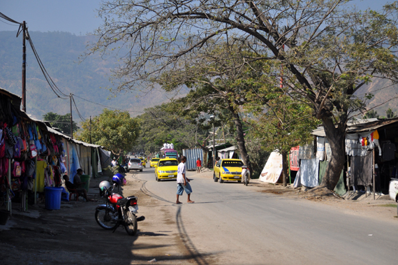 Pusat Grosiran - Pasar di Kampung Alor, Dili Timor Leste