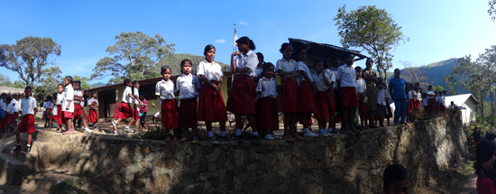 murid SD  Inpres Detunaka
