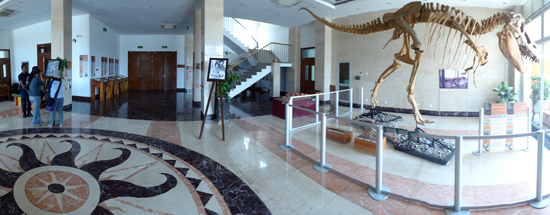 lobi istana dipenuhi benda purbakala