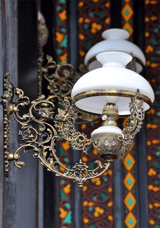 The Colour Beyond The Lamp