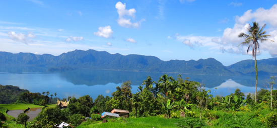 Meninjau Maninjau