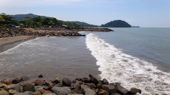 gunung padang dari kejauhan