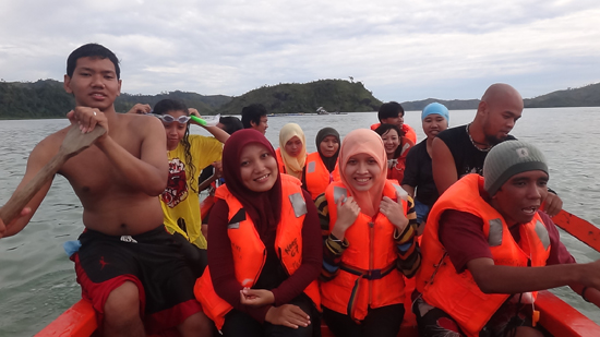 backpacker Bandung dan backpacker Padang (lokasi: pulau Setan)