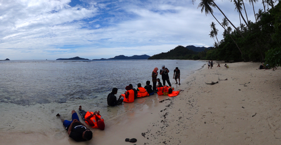 keindahan pantai Kapo-Kapo