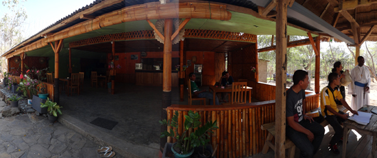 selamat datang di Goa Batu Cermin