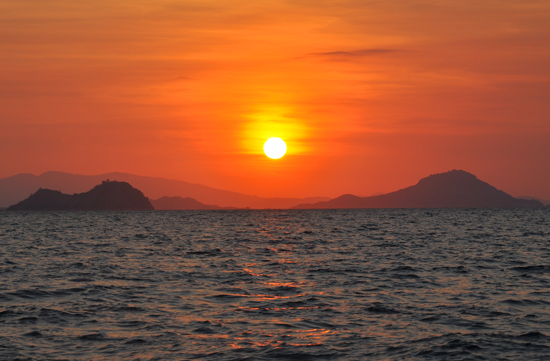 sunset di Taman Nasional Komdo