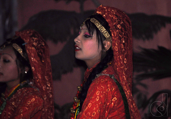 tarian gadis Nepal
