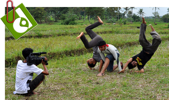 Adegan Film JFB-Revolution­