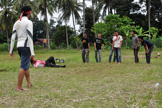 jagoan baru di Jati Sari - siapa ya?