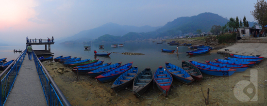 Fake Perspective | Seti River , Pokhara | SONY DSC-TX10