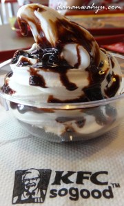 tidak ketinggalan ice cream