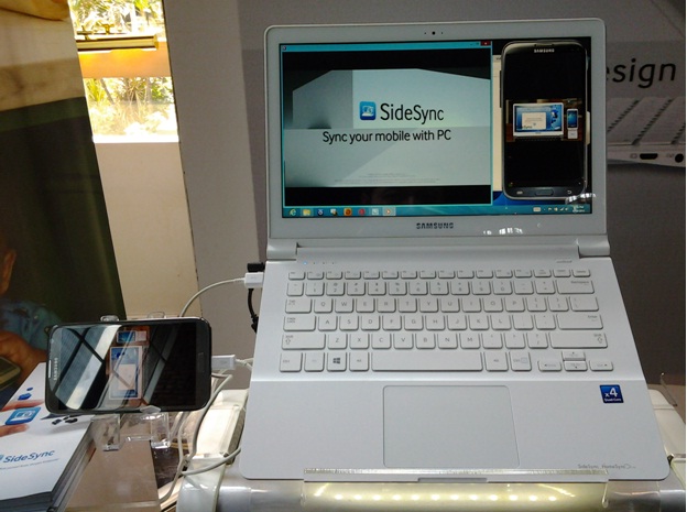 fitur SideSync  memudahkan transfer file antar perangkat