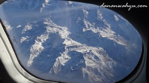 gunung es mulai terlihat