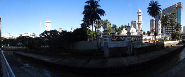 masjid Jameek di tepi sungai Kelang