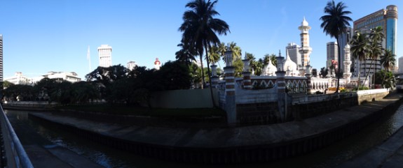 masjid Jameek di tepi sungai Kelang
