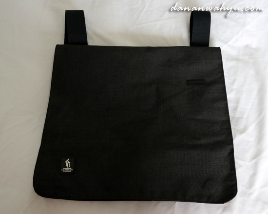 LEXON POSTMAN BAG
