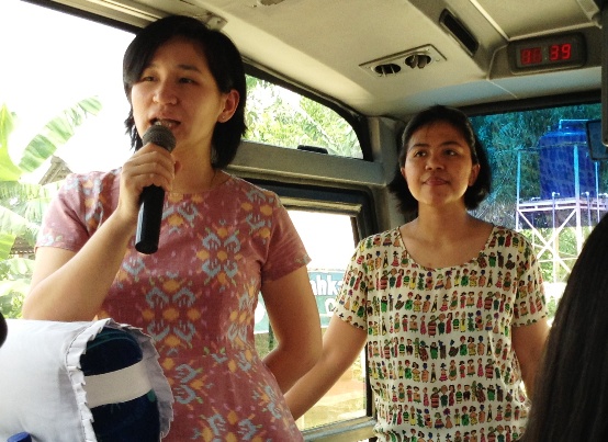 Ibu Yelly dari Sampoerna memberikan sambutan