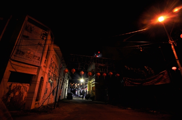 suasana di Klenteng See Hin Kiong lama