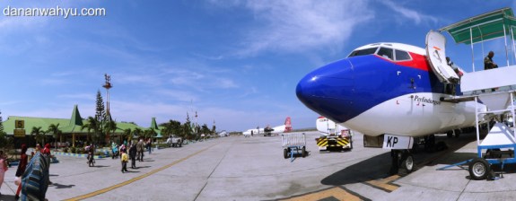 Sriwijaya Air di Bandara El Tari Kupang 