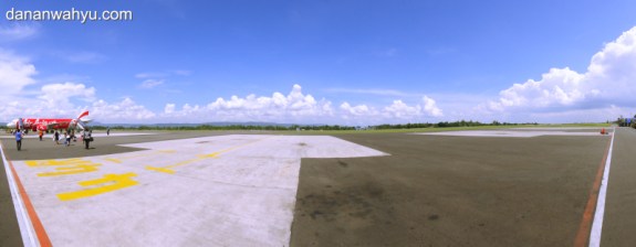 Air Asia di Bandara Adisucipto Jogjakarta