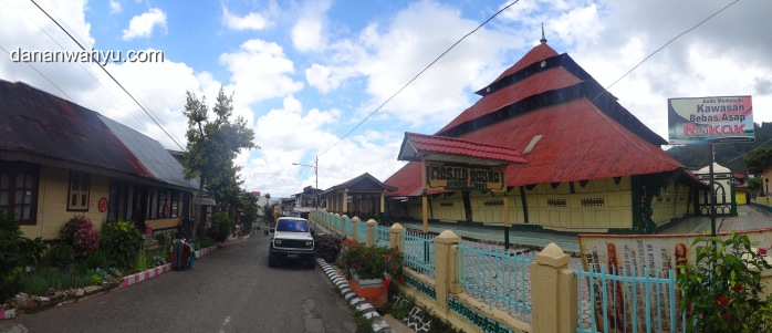 Masjid Tua Pondok Tinggi Sungai Penuh
