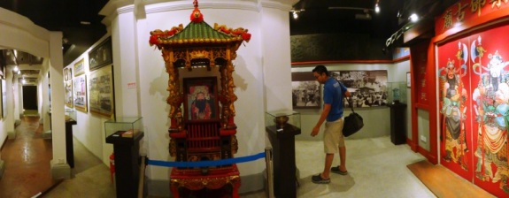 Belajar sejarah di Chinese Heritage Museum , Johor Bahru
