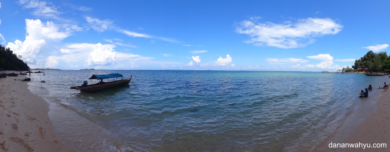garis pantai landai tempat asyik bermain air