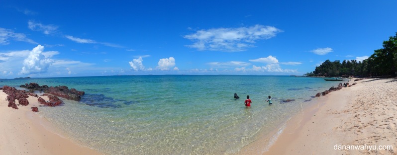 pantai Mirota di pulau Galang