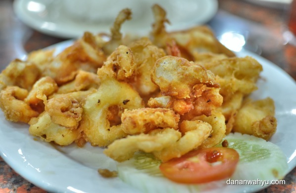 cumi dan udang goreng tepung